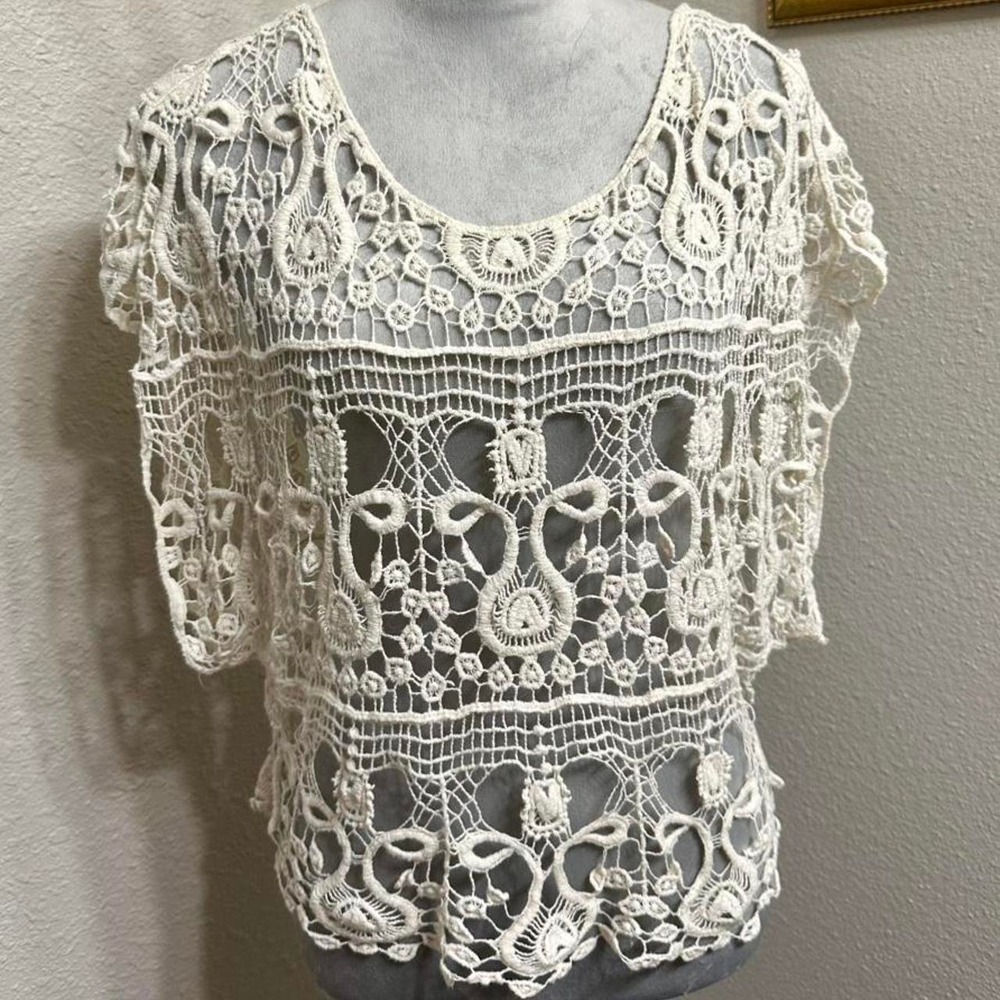 Iris Los Angeles Cream Crochet Lace Top